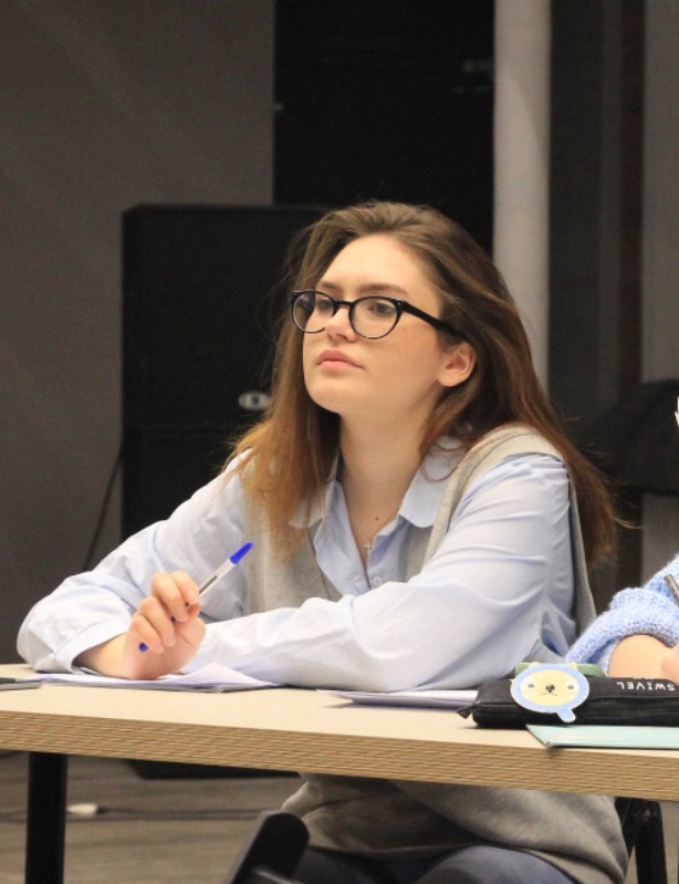 Репетитор журналистики Шакирова Эрика Робертовна