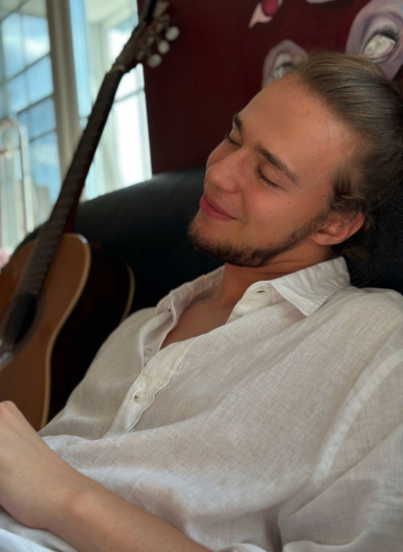 Репетитор укулеле Кощеев Максим Андреевич