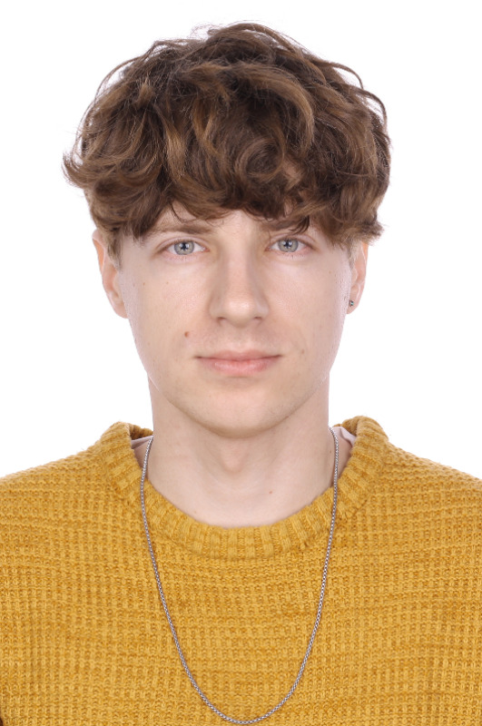 Лучший репетитор по сольфеджио - преподаватель Евгений Валерьевич.