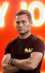 Лучший тренер по кикбоксингу - преподаватель Павел Дмитриевич.